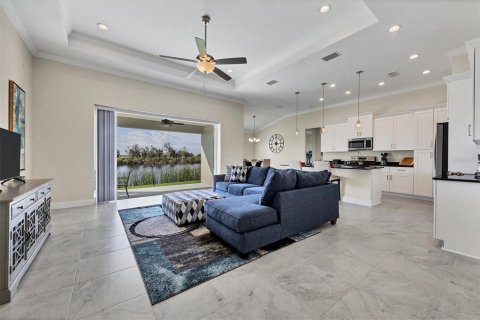 Villa ou maison à louer à Port Charlotte, Floride: 3 chambres, 176.51 m2 № 2166244 - photo 5