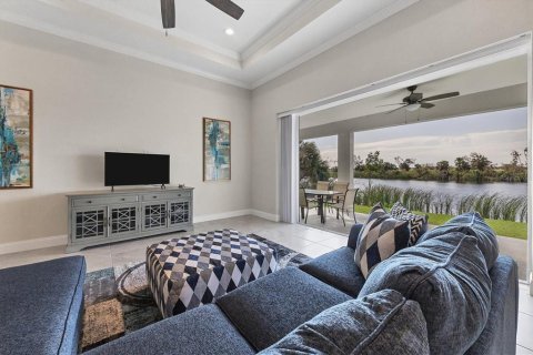 Villa ou maison à louer à Port Charlotte, Floride: 3 chambres, 176.51 m2 № 2166244 - photo 4