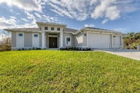 Villa ou maison à louer à Port Charlotte, Floride: 3 chambres, 176.51 m2 № 2166244 - photo 3
