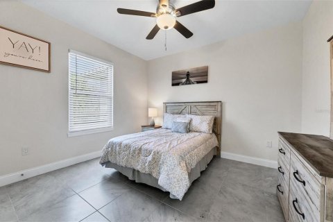 Villa ou maison à louer à Port Charlotte, Floride: 3 chambres, 176.51 m2 № 2166244 - photo 23
