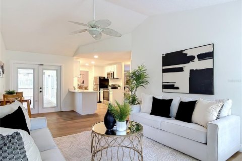 Villa ou maison à vendre à Deltona, Floride: 3 chambres, 149.76 m2 № 2310397 - photo 23