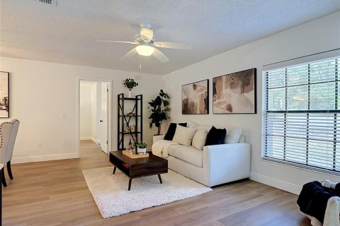 Villa ou maison à vendre à Deltona, Floride: 3 chambres, 149.76 m2 № 2310397 - photo 22
