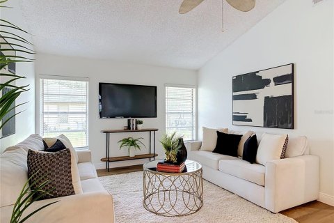 Villa ou maison à vendre à Deltona, Floride: 3 chambres, 149.76 m2 № 2310397 - photo 27