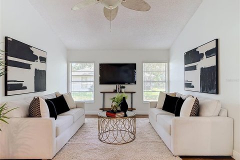 Villa ou maison à vendre à Deltona, Floride: 3 chambres, 149.76 m2 № 2310397 - photo 26