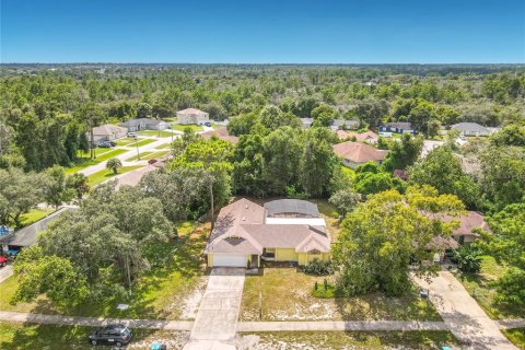 House in Deltona, Florida 3 bedrooms, 149.76 sq.m. № 2310397