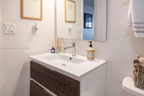 Condominio en venta en Pembroke Pines, Florida, 2 dormitorios, 104.05 m2 № 1949420 - foto 18