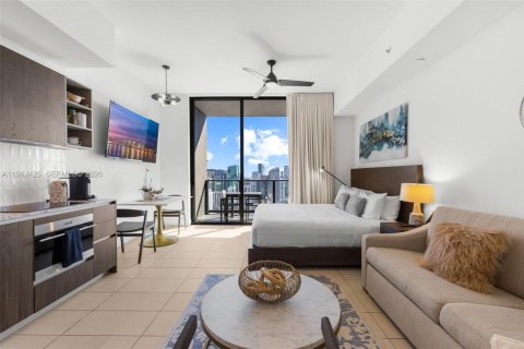 Condo in Miami, Florida  № 2026411 - photo 2