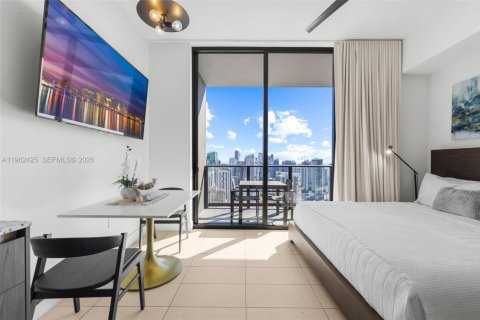 Condo in Miami, Florida  № 2026411 - photo 8