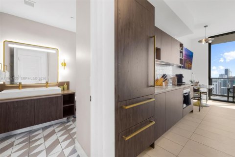 Condo in Miami, Florida  № 2026411 - photo 17