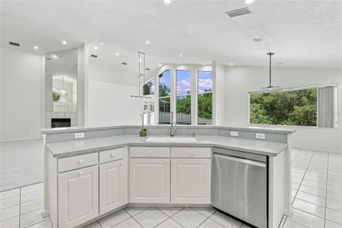 Villa ou maison à vendre à Saint Petersburg, Floride: 4 chambres, 291.34 m2 № 2438286 - photo 27
