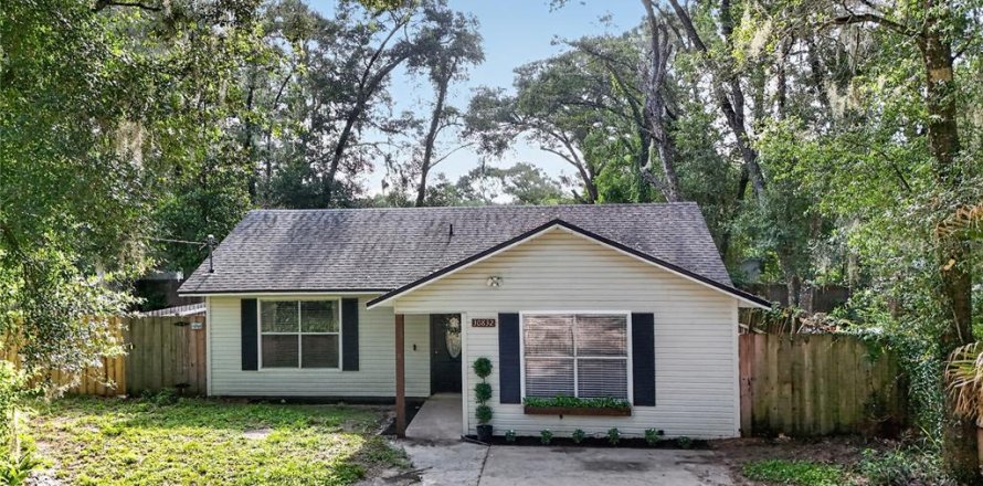 Villa ou maison à Mount Plymouth, Floride 3 chambres, 101.82 m2 № 2279959
