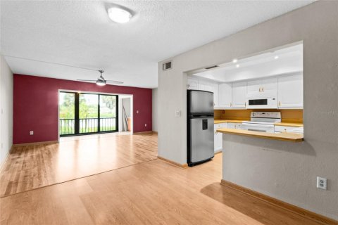 Copropriété à vendre à Sarasota, Floride: 3 chambres, 164.44 m2 № 2371197 - photo 4