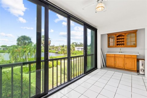Copropriété à vendre à Sarasota, Floride: 3 chambres, 164.44 m2 № 2371197 - photo 12