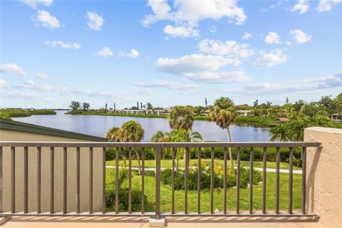Copropriété à vendre à Sarasota, Floride: 3 chambres, 164.44 m2 № 2371197 - photo 23