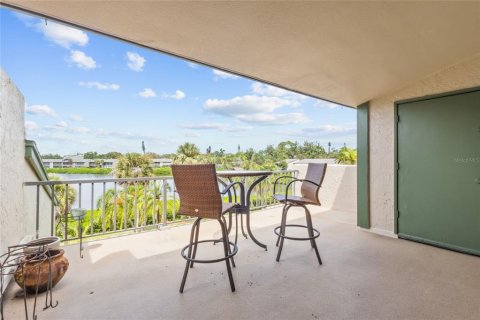 Copropriété à vendre à Sarasota, Floride: 3 chambres, 164.44 m2 № 2371197 - photo 21