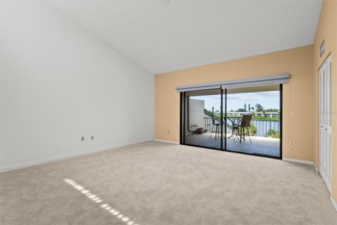 Copropriété à vendre à Sarasota, Floride: 3 chambres, 164.44 m2 № 2371197 - photo 18