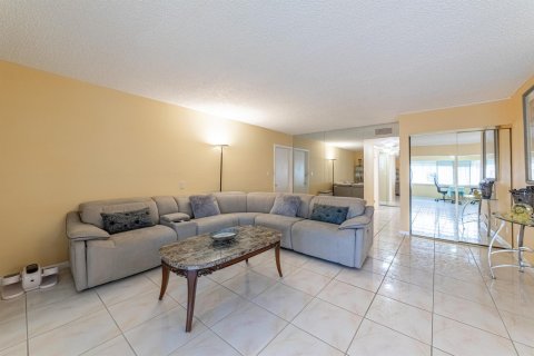 Copropriété à vendre à Boca Raton, Floride: 2 chambres, 139.35 m2 № 2250037 - photo 28