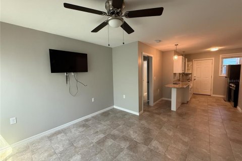 Appartement à louer à Madeira Beach, Floride: 2 chambres, 65.03 m2 № 1744431 - photo 5