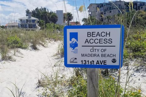 Appartement à louer à Madeira Beach, Floride: 2 chambres, 65.03 m2 № 1744431 - photo 19