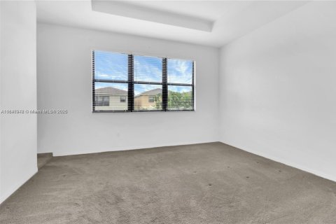 Снять в аренду виллу или дом в Майами, Флорида 3 спальни, 167.97м2, № 1936724 - фото 20