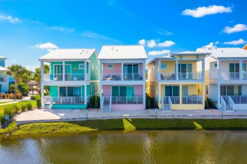 Casa en venta en Kissimmee, Florida, 3 dormitorios, 166.02 m2 № 2208000 - foto 3