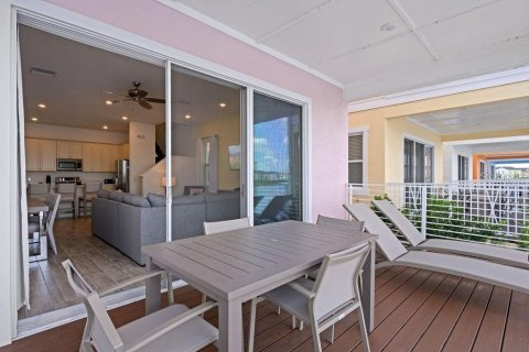 Casa en venta en Kissimmee, Florida, 3 dormitorios, 166.02 m2 № 2208000 - foto 14