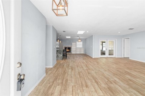 Villa ou maison à vendre à Spring Hill, Floride: 3 chambres, 161.84 m2 № 2438511 - photo 4