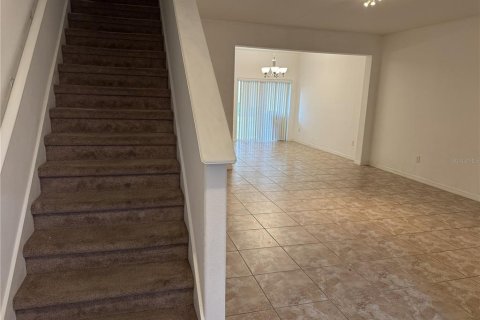 Adosado en alquiler en Orlando, Florida, 3 dormitorios, 166.67 m2 № 1743491 - foto 4