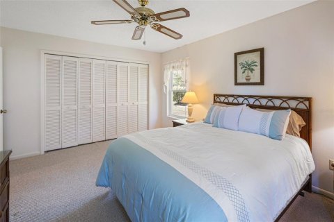 House in Weeki Wachee, Florida 2 bedrooms, 147.06 sq.m. № 1851245 - photo 24