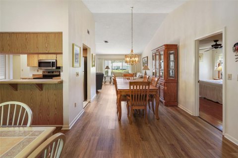 House in Weeki Wachee, Florida 2 bedrooms, 147.06 sq.m. № 1851245 - photo 6