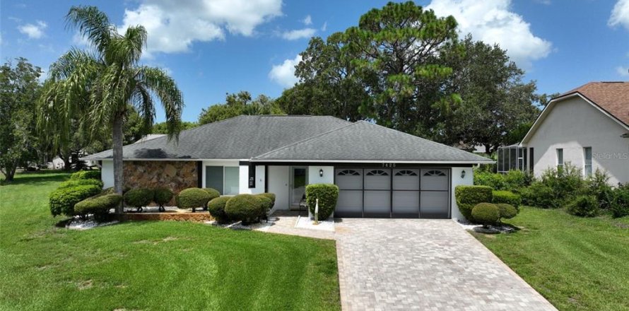 Villa ou maison à Weeki Wachee, Floride 2 chambres, 147.06 m2 № 1851245
