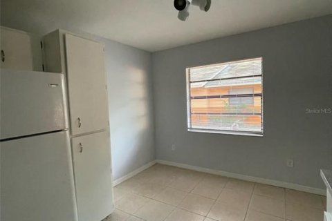 Apartment in Dunedin, Florida 3 bedrooms, 92.9 sq.m. № 1901652 - photo 4