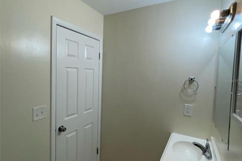 Apartment in Dunedin, Florida 3 bedrooms, 92.9 sq.m. № 1901652 - photo 13