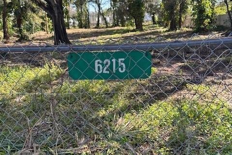 Terreno en venta en Tampa, Florida № 1796700 - foto 1