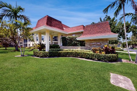 Condo in Palm Beach Gardens, Florida, 2 bedrooms № 2188966