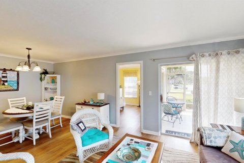 Condo in Palm Beach Gardens, Florida, 2 bedrooms  № 2188966 - photo 3