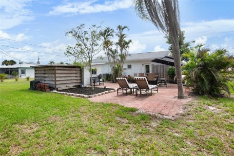 House in Nokomis, Florida 3 bedrooms, 125.33 sq.m. № 1773536 - photo 27