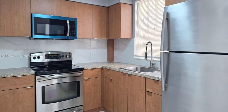 Condo à Hialeah, Floride, 2 chambres № 1921322