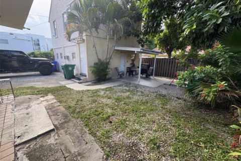 Commercial property in Miami, Florida 239.87 sq.m. № 2090497 - photo 14