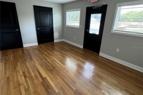 Propiedad comercial en venta en Ocala, Florida, 220.74 m2 № 1808016 - foto 15