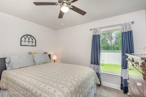 House in Cocoa, Florida 4 bedrooms, 169.83 sq.m. № 1829083 - photo 19