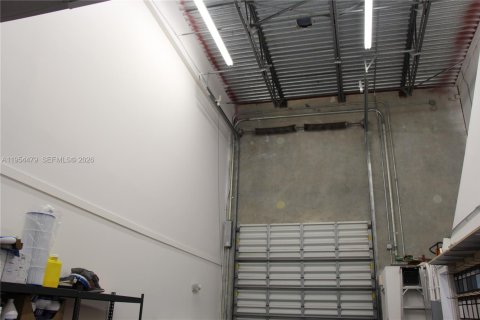 Commercial property in Pompano Beach, Florida № 2026271 - photo 29