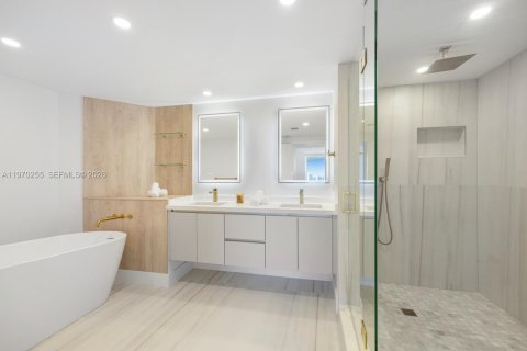 Condominio en venta en Aventura, Florida, 2 dormitorios, 149.29 m2 № 2031939 - foto 27