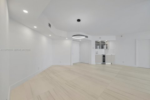 Condominio en venta en Aventura, Florida, 2 dormitorios, 149.29 m2 № 2031939 - foto 21