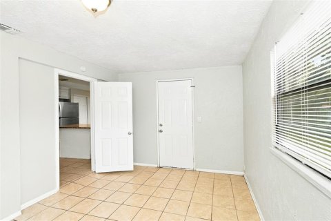 Villa ou maison à louer à Port Richey, Floride: 3 chambres, 100.61 m2 № 2419907 - photo 9