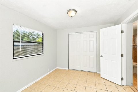 Villa ou maison à louer à Port Richey, Floride: 3 chambres, 100.61 m2 № 2419907 - photo 12