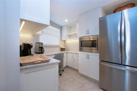 Copropriété à vendre à Sarasota, Floride: 2 chambres, 124.02 m2 № 1787675 - photo 4