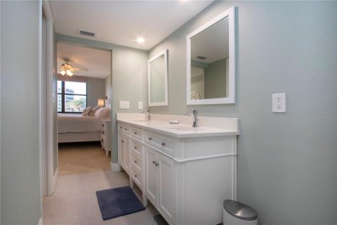 Copropriété à vendre à Sarasota, Floride: 2 chambres, 124.02 m2 № 1787675 - photo 16