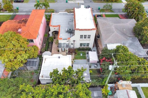 Casa en alquiler en Miami, Florida, 4 dormitorios, 207.54 m2 № 2005833 - foto 17