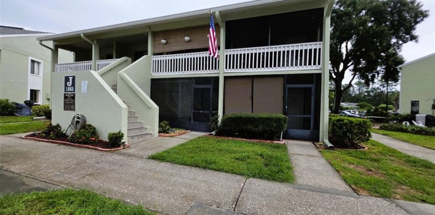 Condominio en Lutz, Florida, 1 dormitorio № 2238145